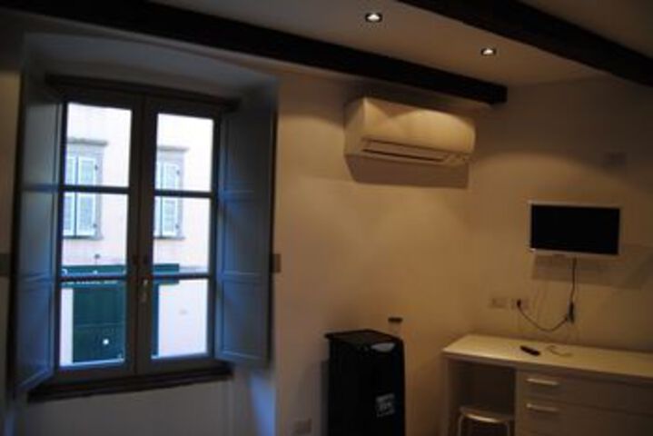 Room 30 of 47