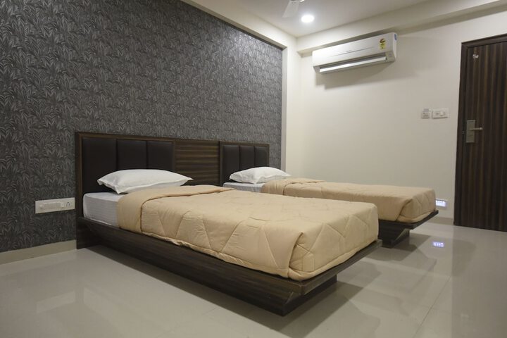 Room 30 of 54