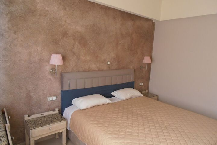 Room 4 of 46