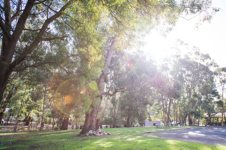 Hotel Exterior 44 of 53