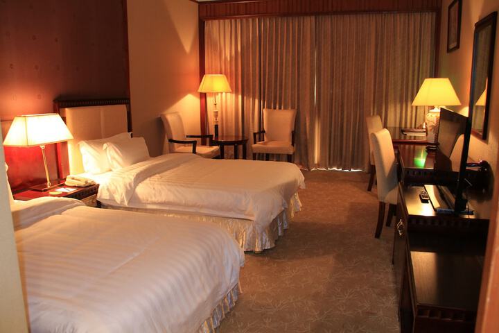 Room 21 of 103