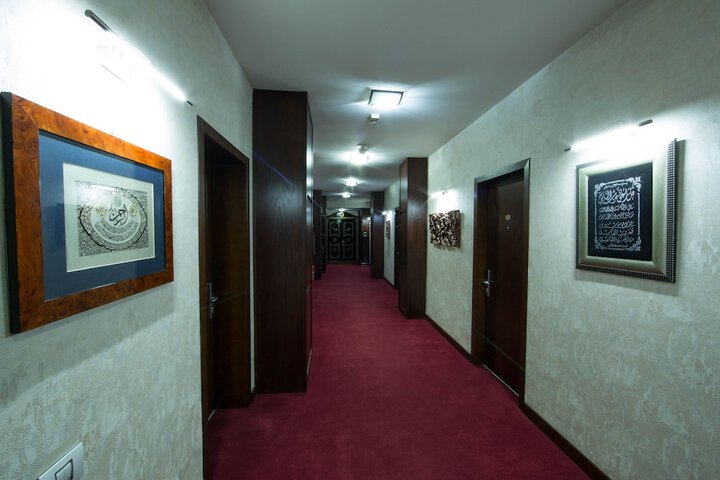 Ballroom/Hall 26 of 29