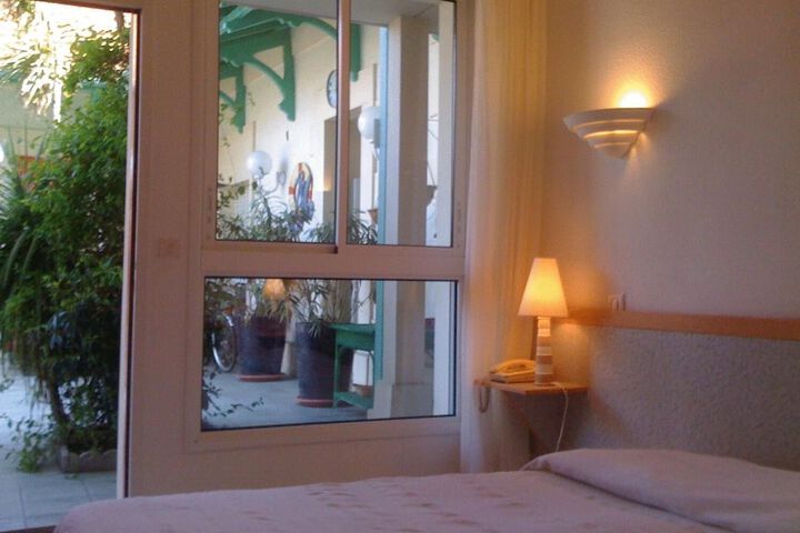 Room 17 of 51