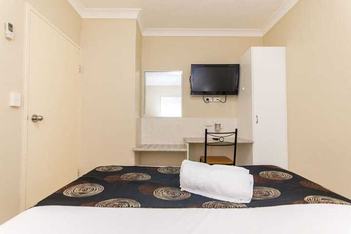 Room 2 of 24