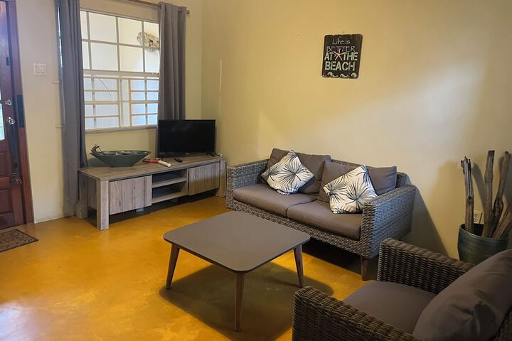 Room 13 of 33