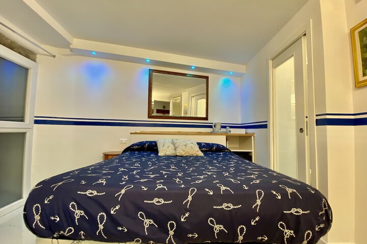 Room 28 of 190