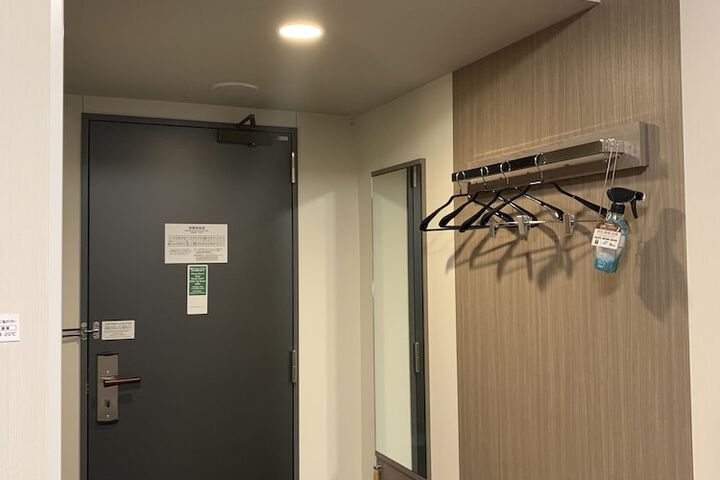Room 3 of 26