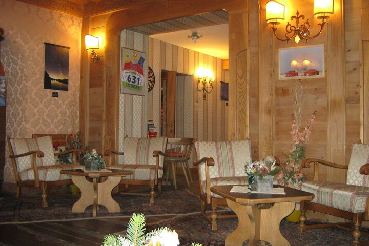 Hotel Interior 4 of 53