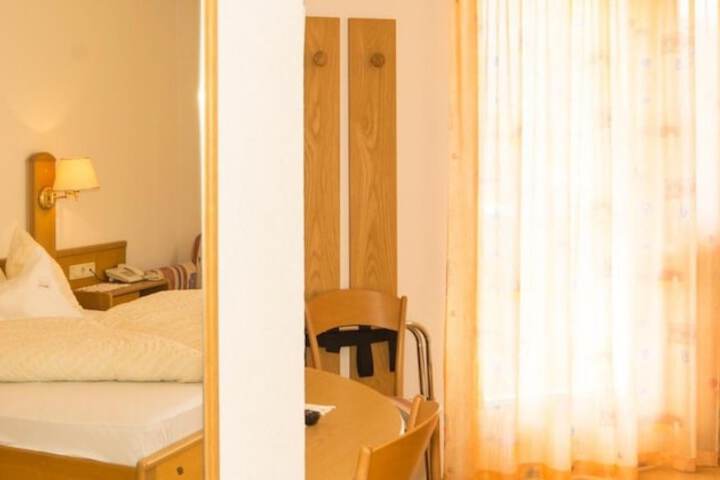 Room 7 of 29
