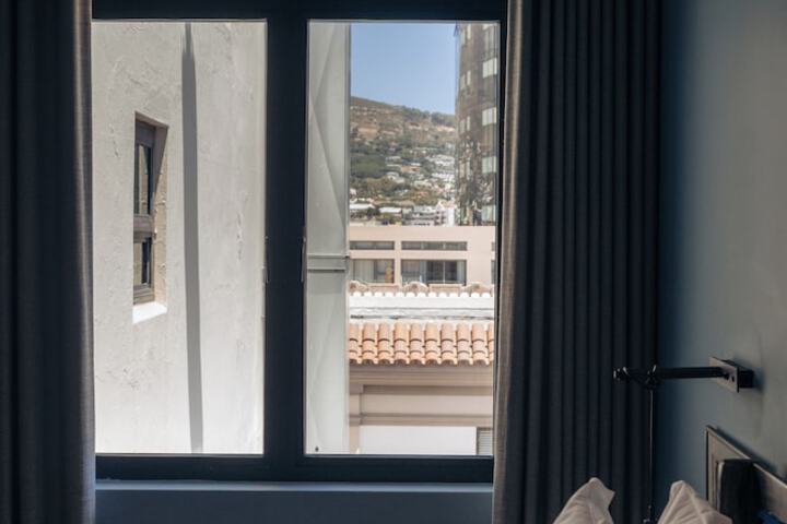 Room 45 of 126