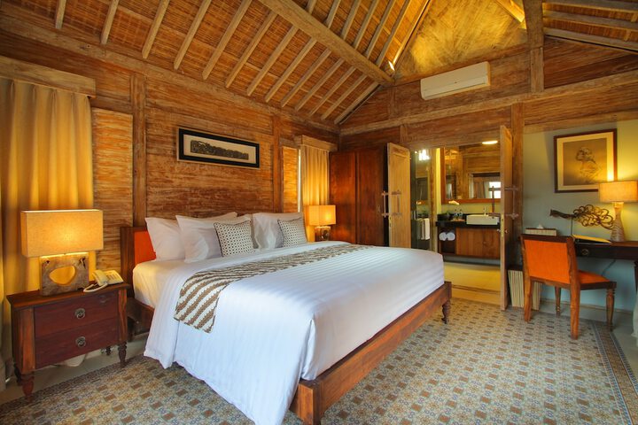 Room 4 of 68