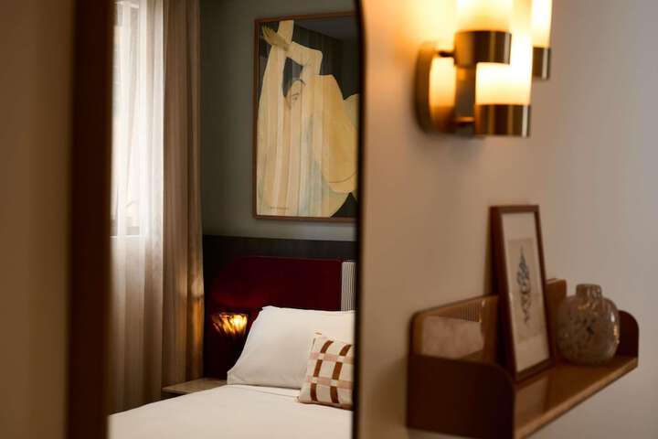 Room 40 of 81