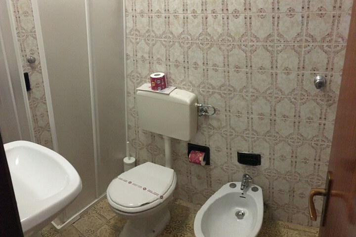 Room 18 of 29