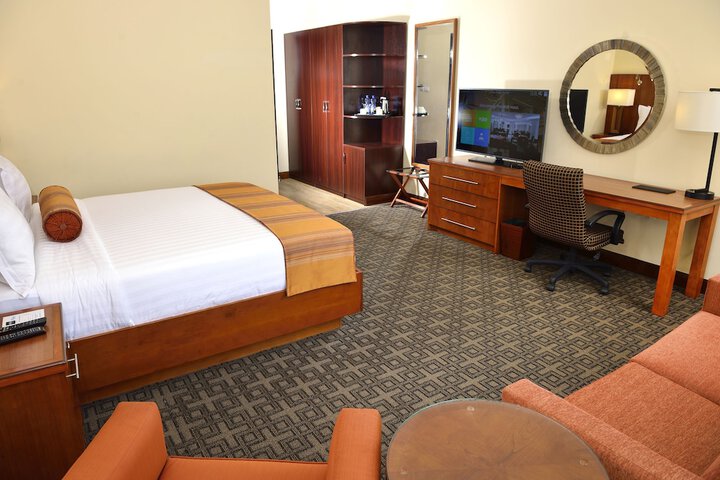 Room 41 of 168