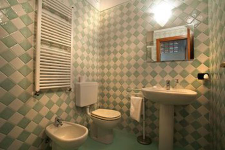 Room 3 of 14
