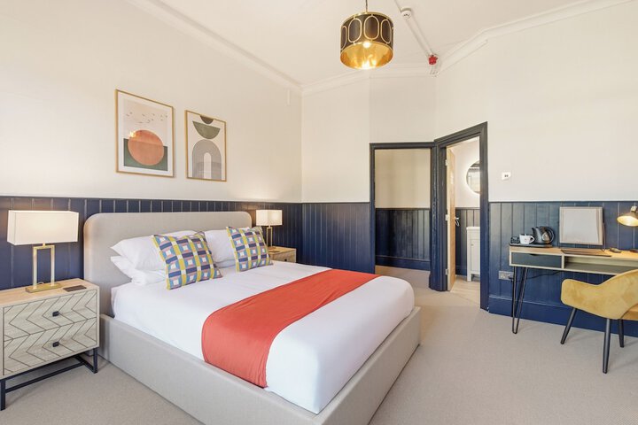 Room 8 of 29