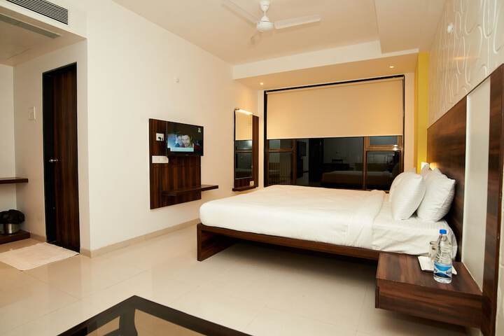 Room 12 of 58