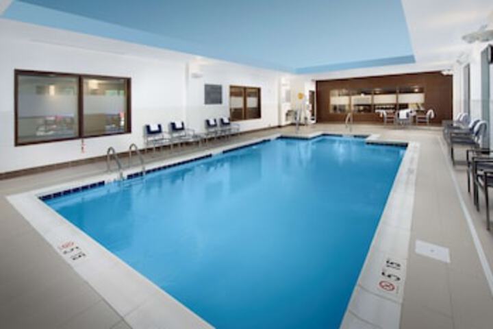 Pool 43 of 75