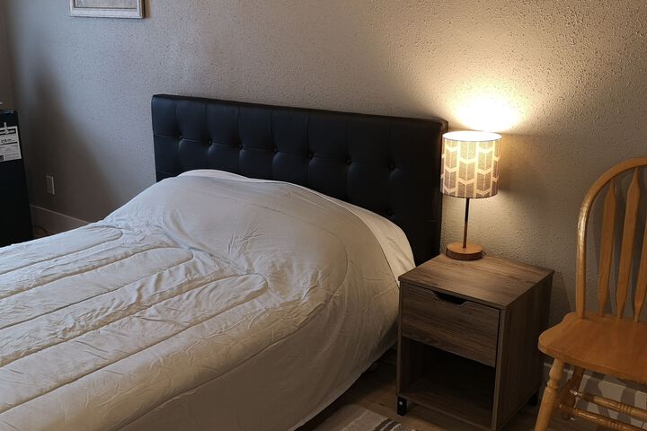 Room 12 of 12