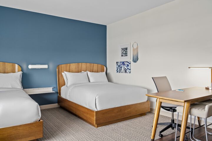 Room 13 of 73