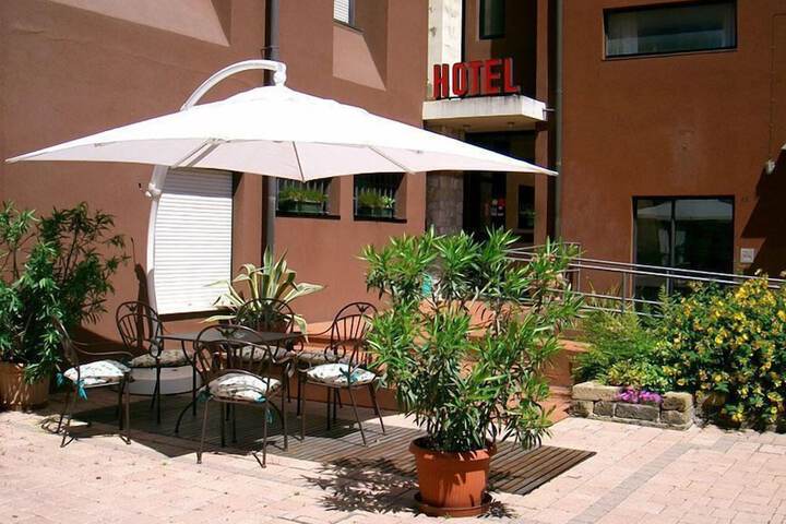 Hotel 86 of 86