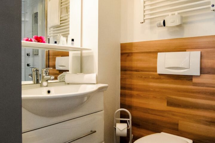 Bath Photo