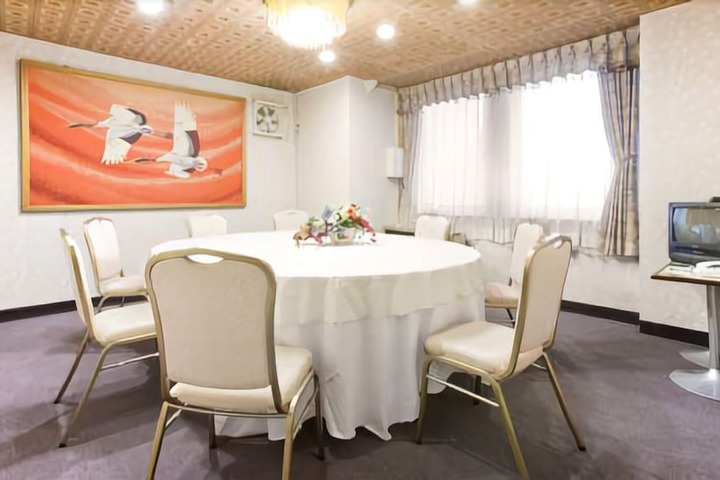 Ballroom/Hall 29 of 36