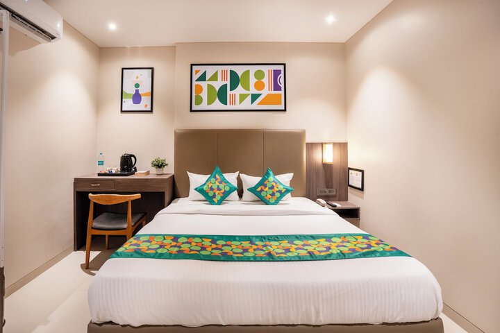 Room 20 of 34