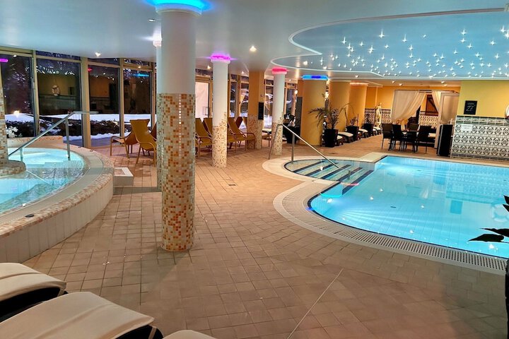 Pool 53 of 69