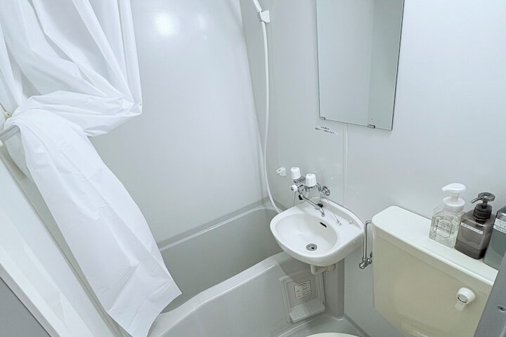 Room 18 of 40