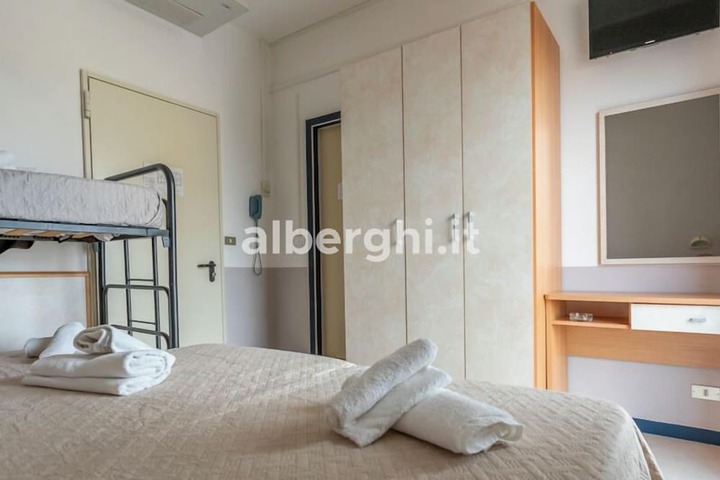 Room 12 of 45
