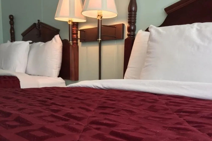 GREENBRIER INN
