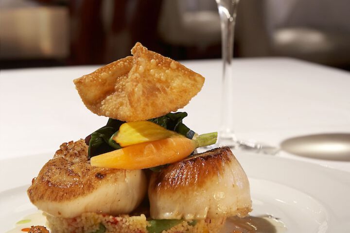 Dining 36 of 65