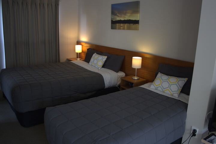 Room 5 of 95