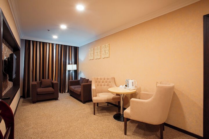 Room 30 of 64