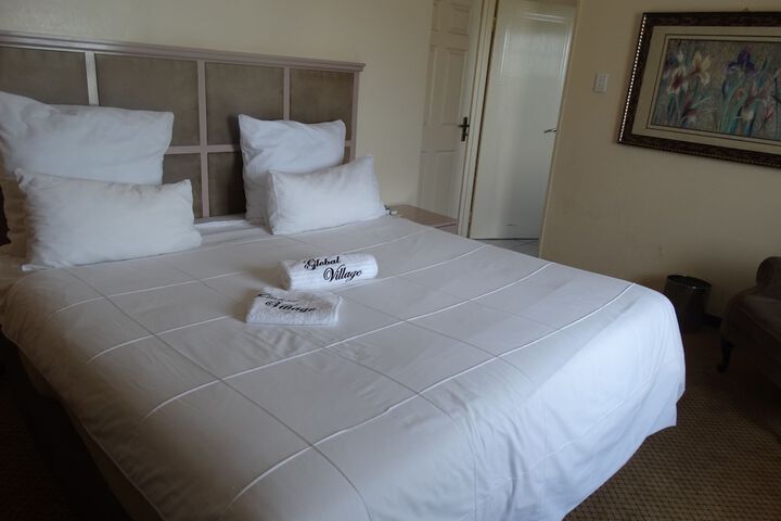 Room 13 of 42