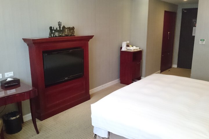 Room 18 of 56