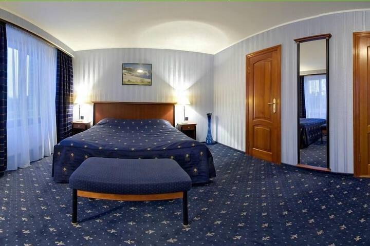 Room 19 of 36