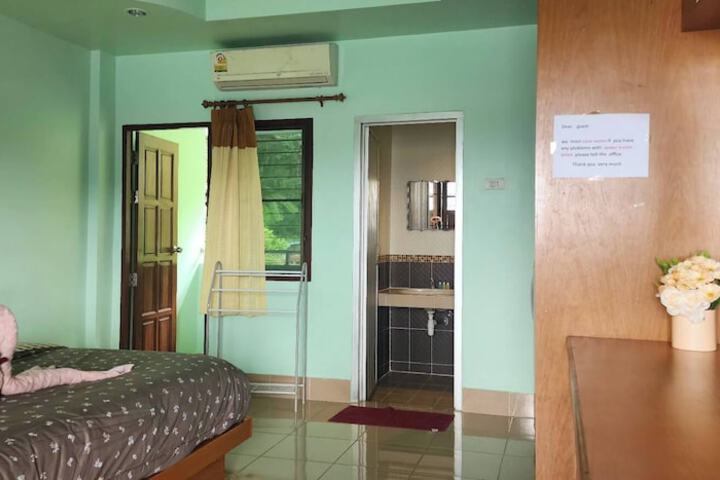 Room 59 of 77