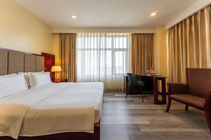 Room 15 of 60