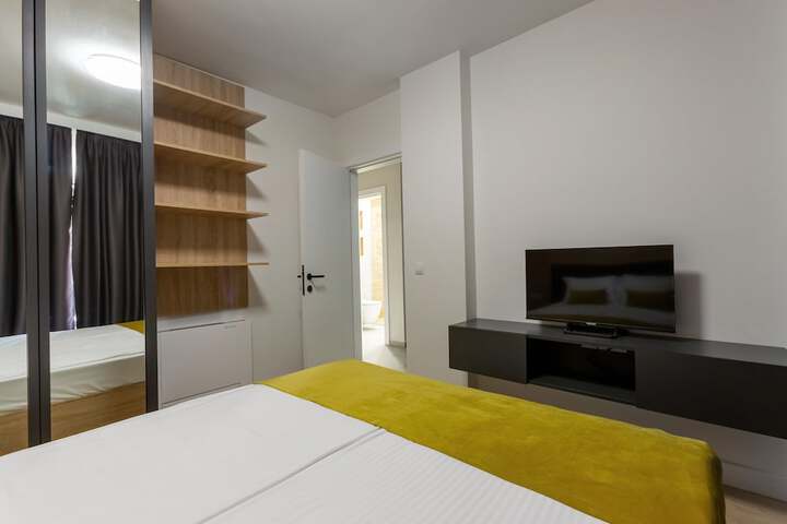 Room 14 of 78