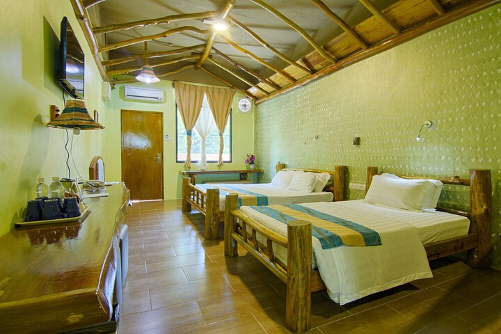 Room 10 of 68