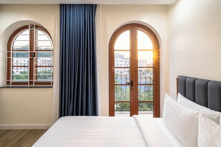 Room 14 of 50