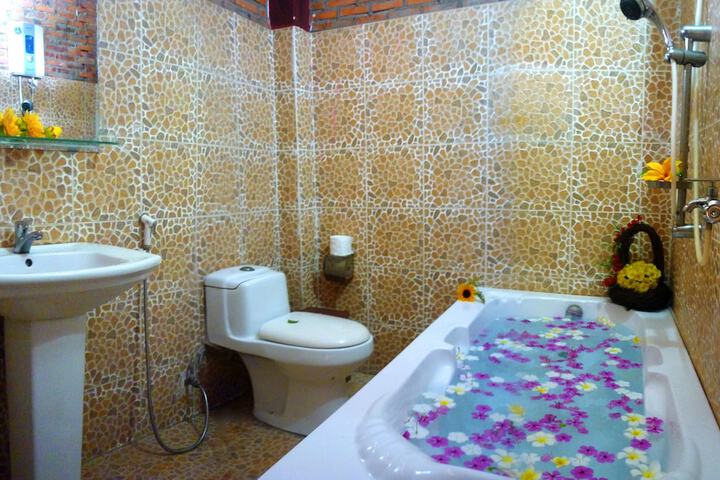 Room 29 of 70