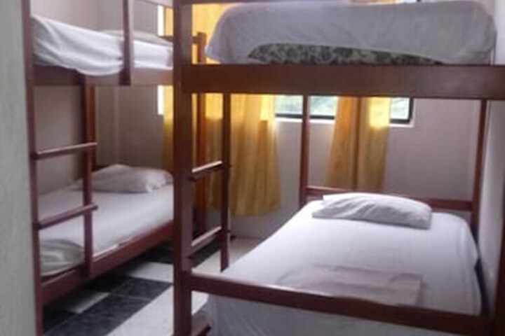 Room 7 of 27