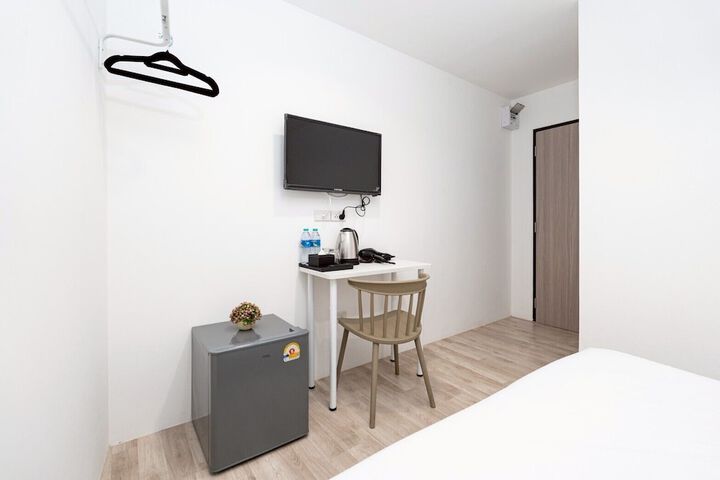 Room 14 of 60