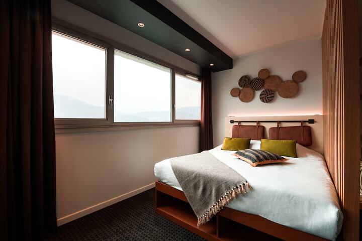 Room 21 of 47