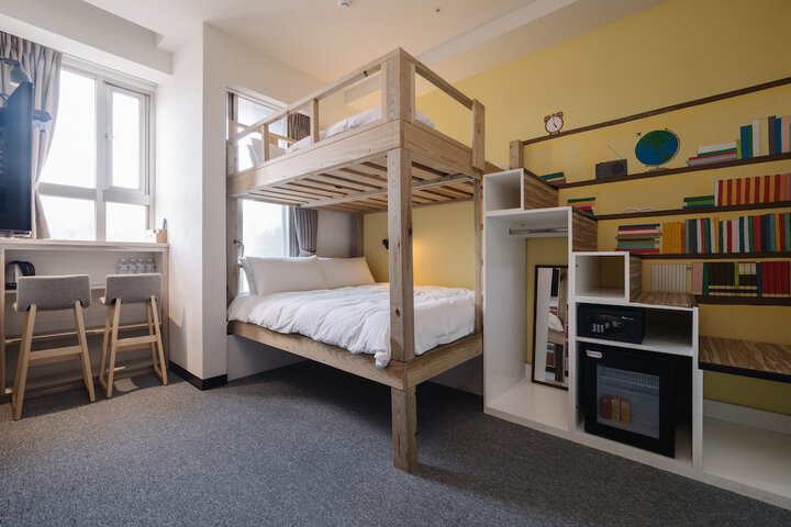 Room 15 of 110