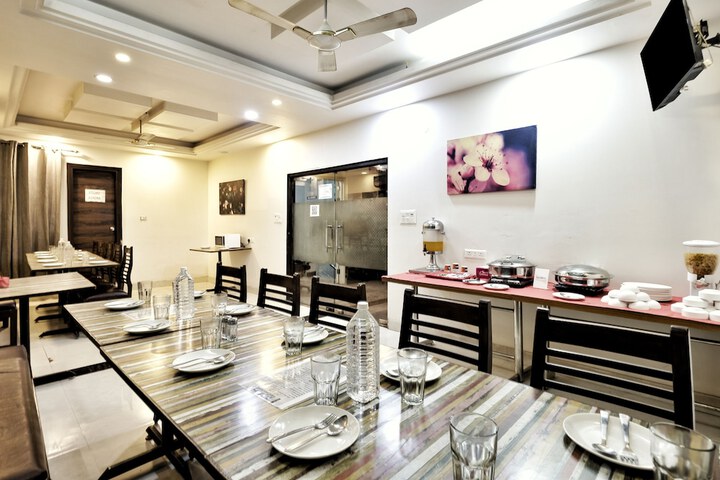 Dining 57 of 74