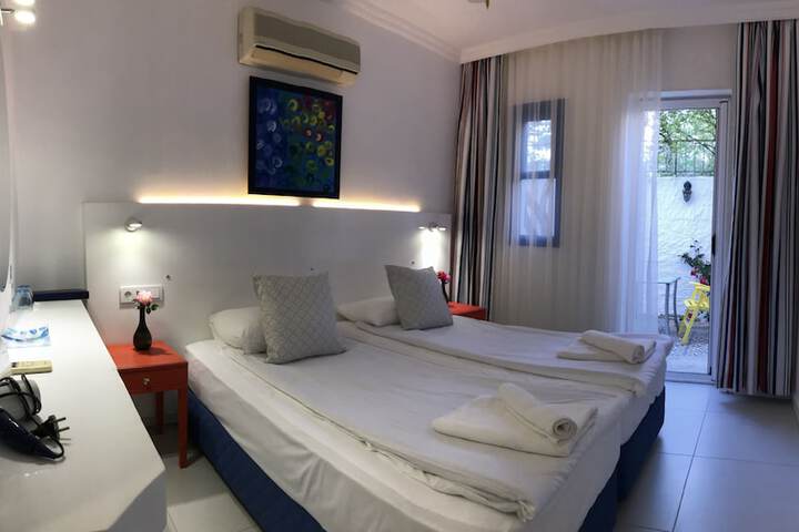 Room 54 of 144